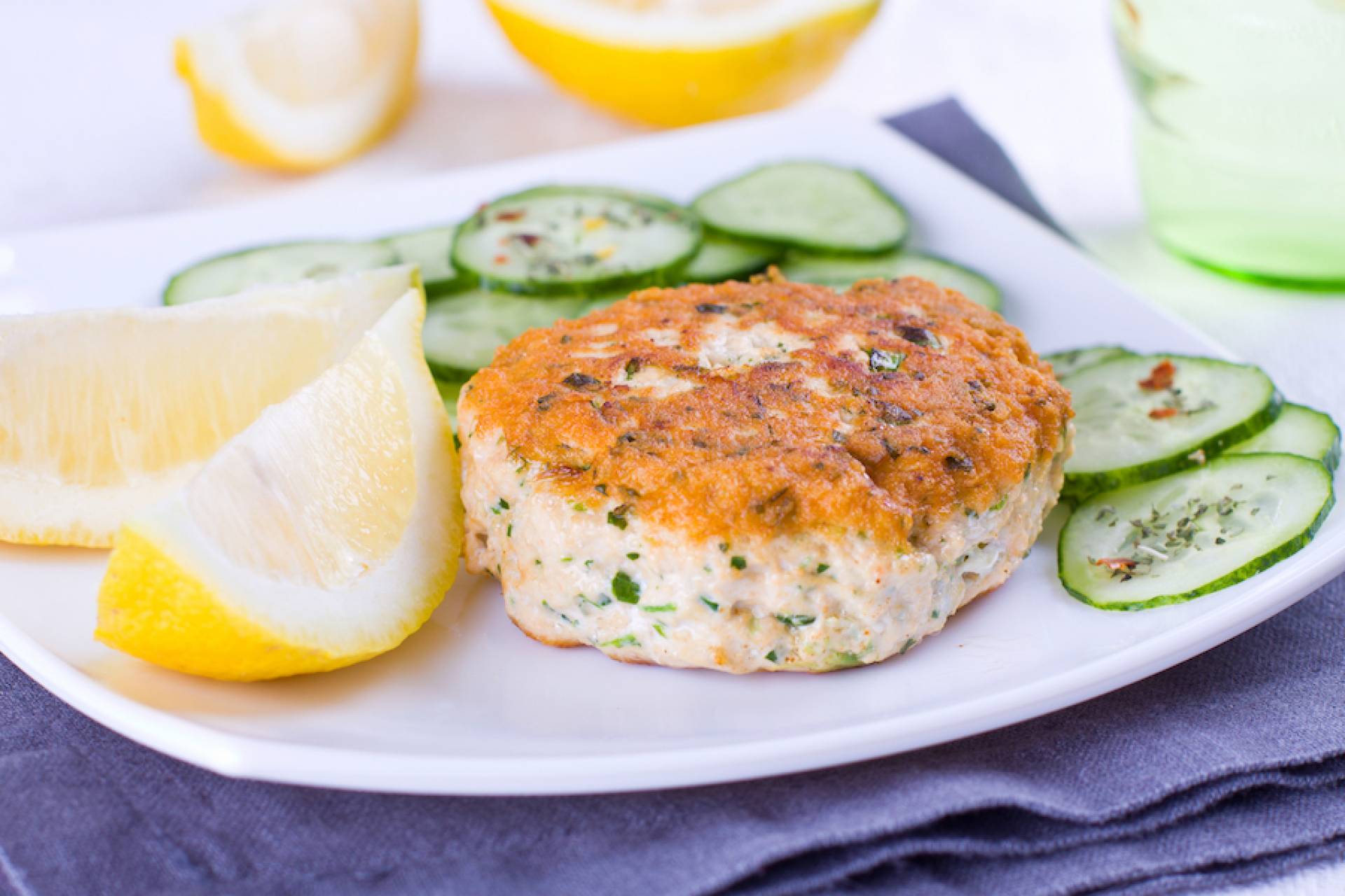 Kids Lunch: bunless salmon burger