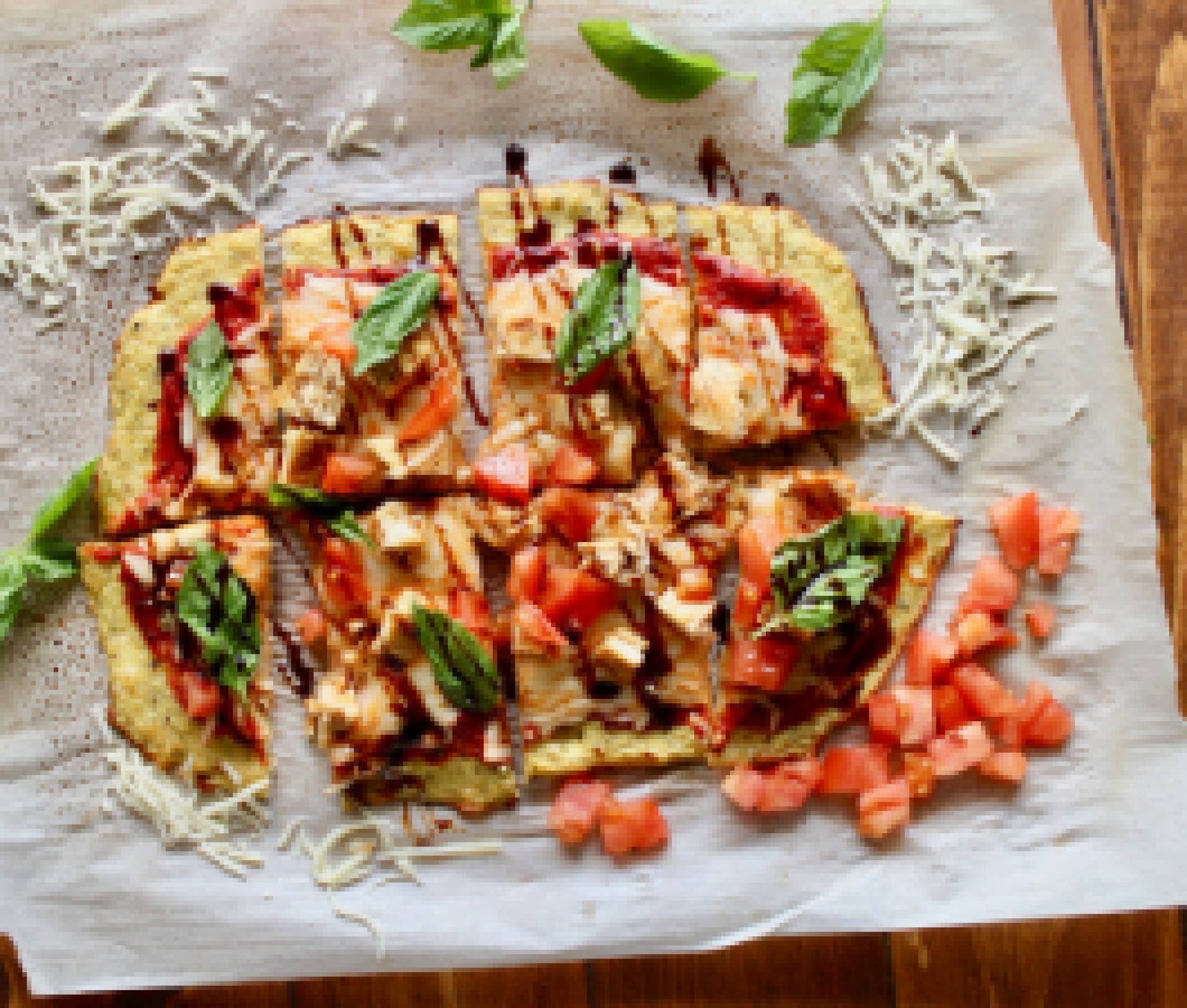 Cauliflower Crust Pesto Chicken Pizza Cauliflower Crust Pesto Chicken Pizza