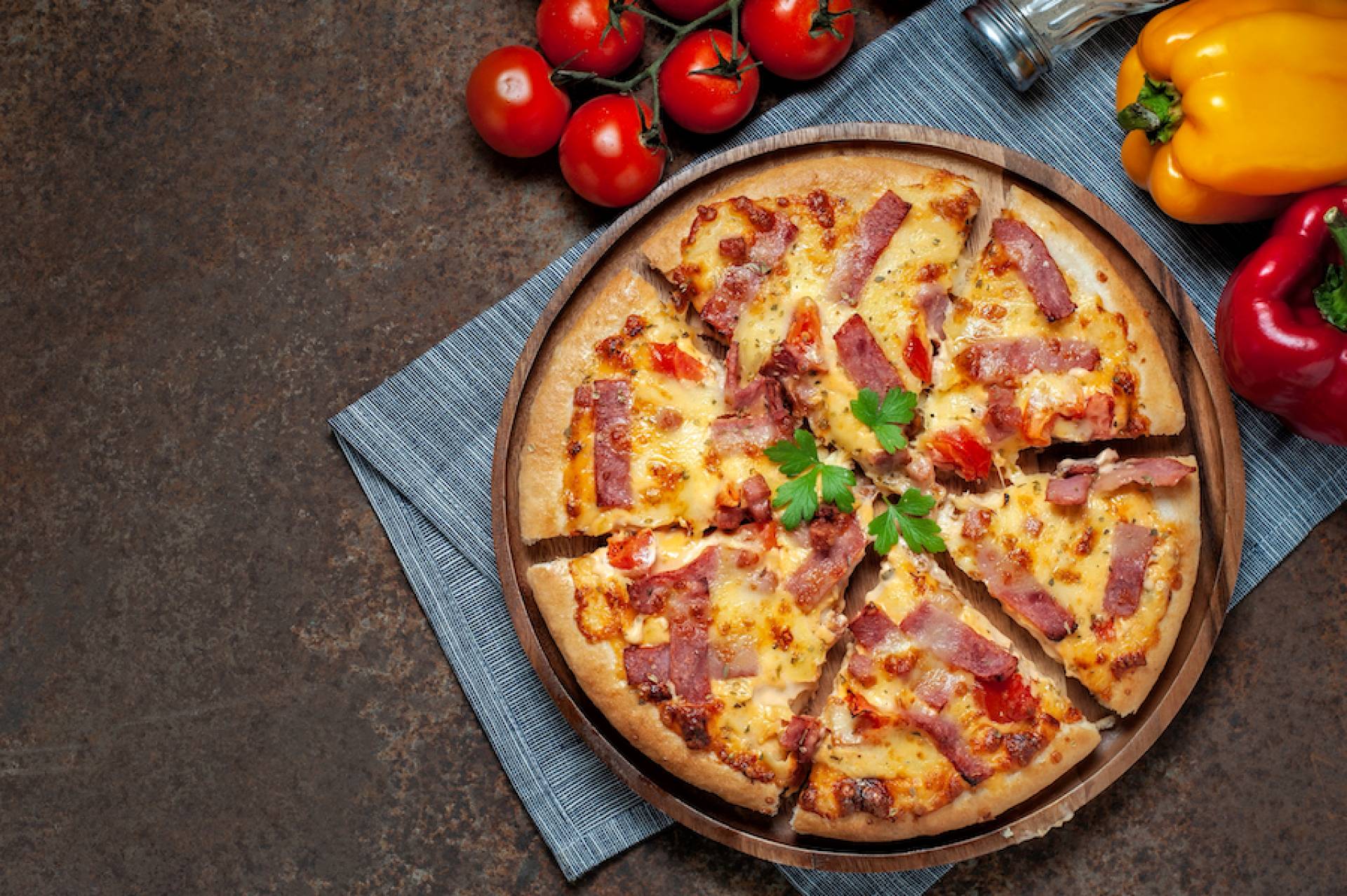 Cauliflower Crust Pizza- Bacon & Chicken Ranch